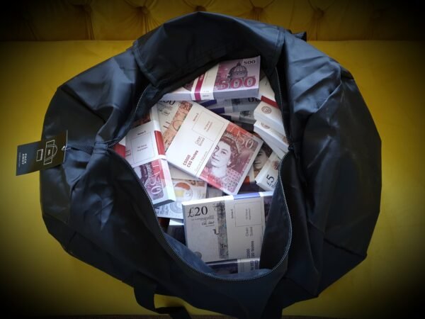 HOLDALL OF CASH - Image 2